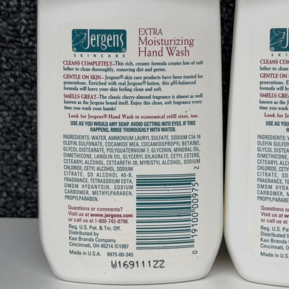 Vtg Jergens Extra Moisturizing Hand Wash Cherry Almond Scent 7.5oz Pump Bottle 2